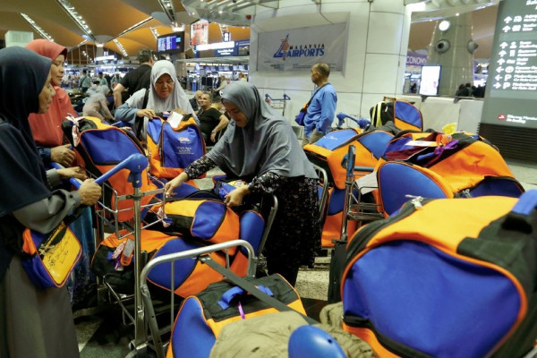 Saudi suspension hits travel agents