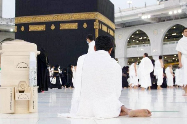 Presidency distributes over 1.2 million liters of Zamzam water at Grand Mosque