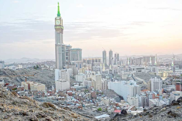 The seven grand mountains of Makkah