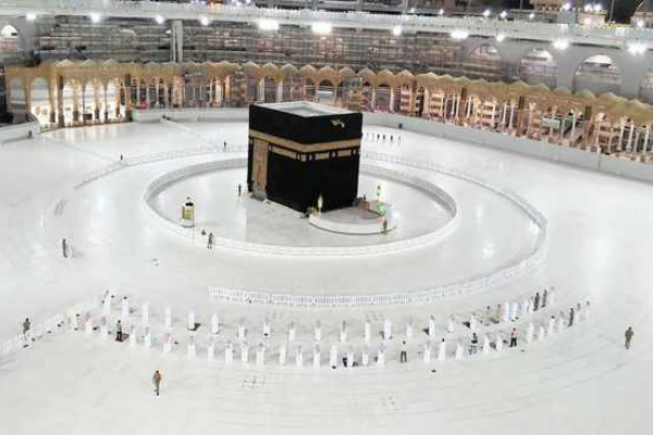 Legal action threat against travel operators over cancelled Hajj