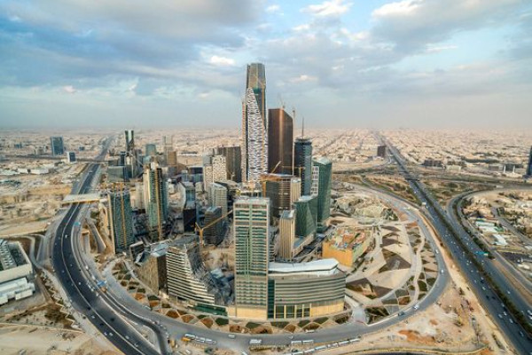 Saudi Arabia resumes passenger flights to and from UAE, South Africa and Argentina