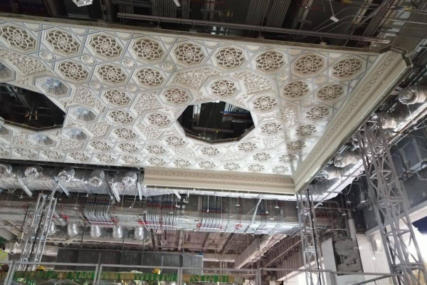 Work on Grand Mosque’s main entrance is progressing