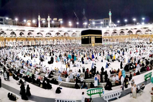 How can you visit Makkah during the coronavirus pandemic? Through your computer screen ...