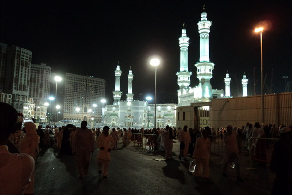 Andhra hikes subsidy for Haj pilgrims, Christians visiting Jerusalem