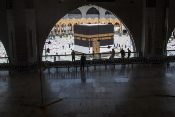 Periodic maintenance of the Holy Kaaba being carried out
