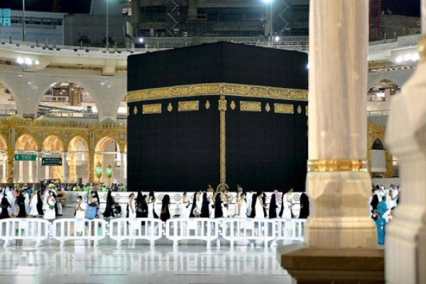 No permit required to perform Eid prayers at Two Holy Mosques