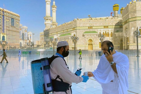 1.2 million bottles of Zamzam distributed at Grand Mosque