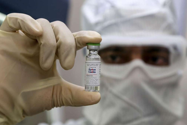 How the journey to a Covid-19 vaccine began on the Hajj