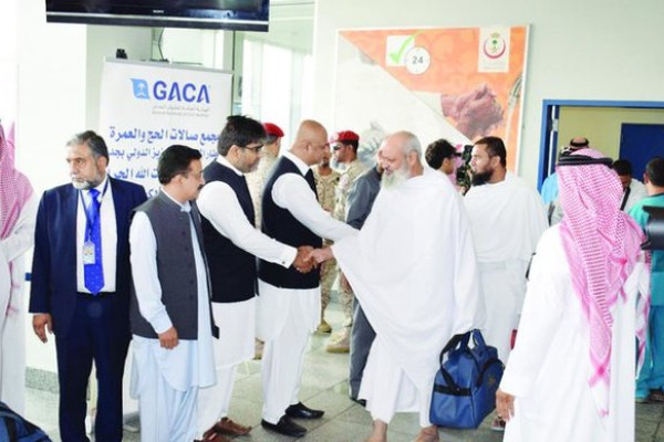 First Tehran Hajj Flight Lands in Medina