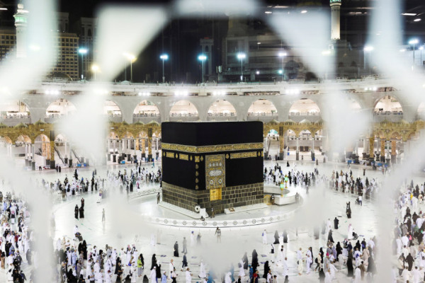 Agency educates female visitors at Grand Mosque in Makkah