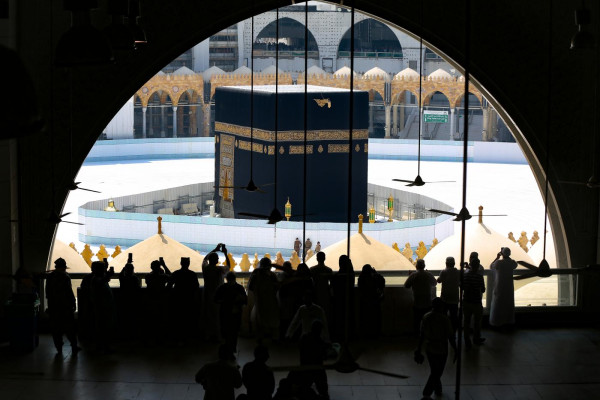 Saudi Umrah ban costs Palestinians millions, with fears Hajj is next