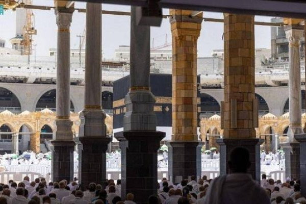 Hajj and Umrah Ministry warns pilgrims of exposed food