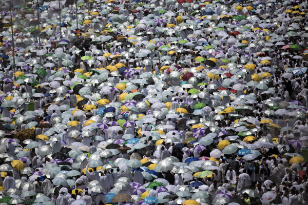 Canadian travellers could lose thousands if COVID-19 forces Hajj cancellation