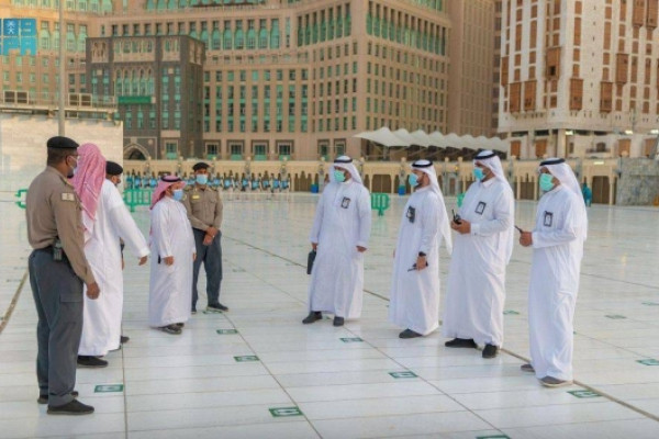 King Fahd expansion prayer areas and roof of Grand Mosque reopens
