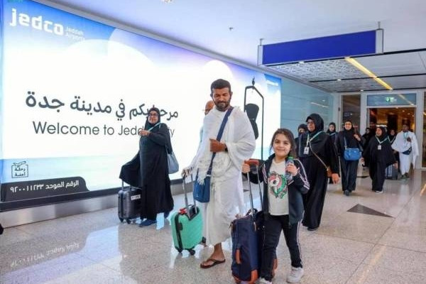 Saudis can invite friends abroad to perform Umrah on personal visit visas