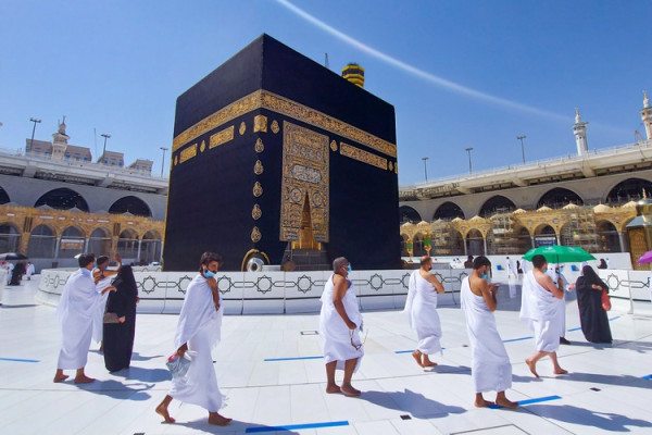 Indonesia raises umrah reference rate to accommodate higher COVID-19 costs