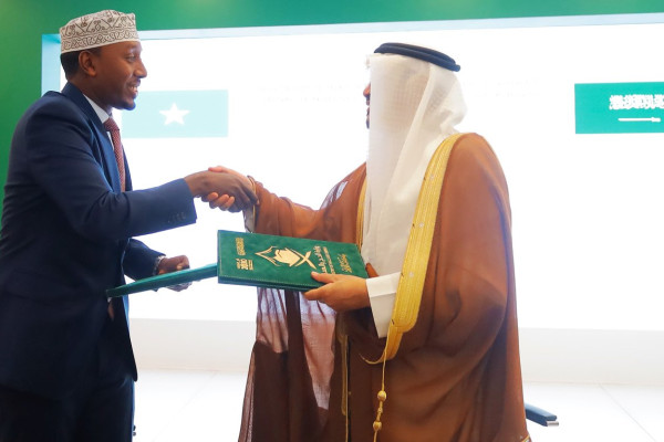 Saudi Arabia’s Hajj ministry signs agreements with Somalia, Syria