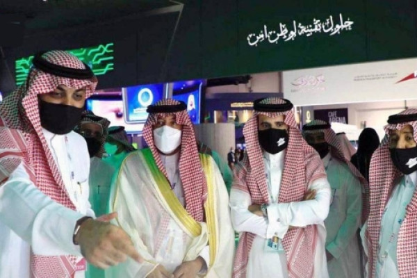 Hajj Ministry participates in Dubai GITEX event